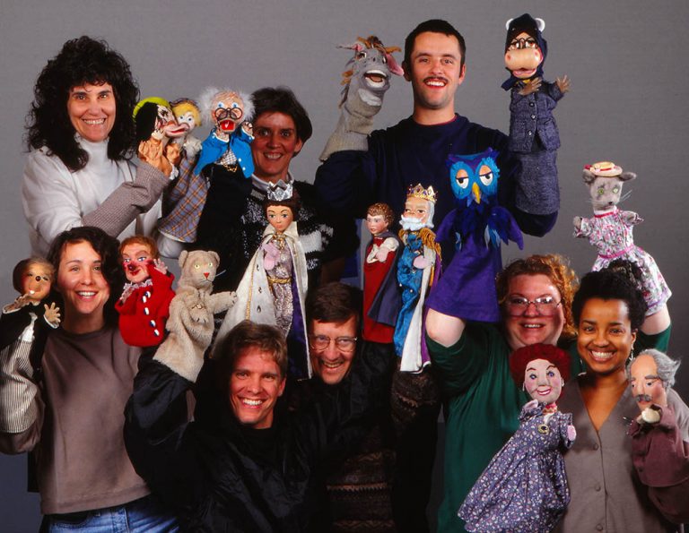 Behind the scenes Mister Rogers' Neighborhood