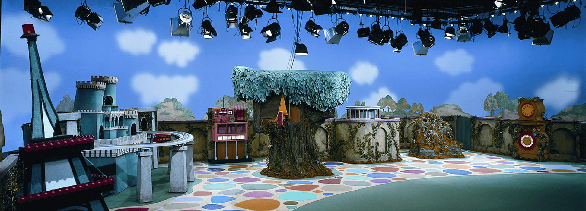 Mister Rogers' Neighborhood Mister Rogers' Neighborhood